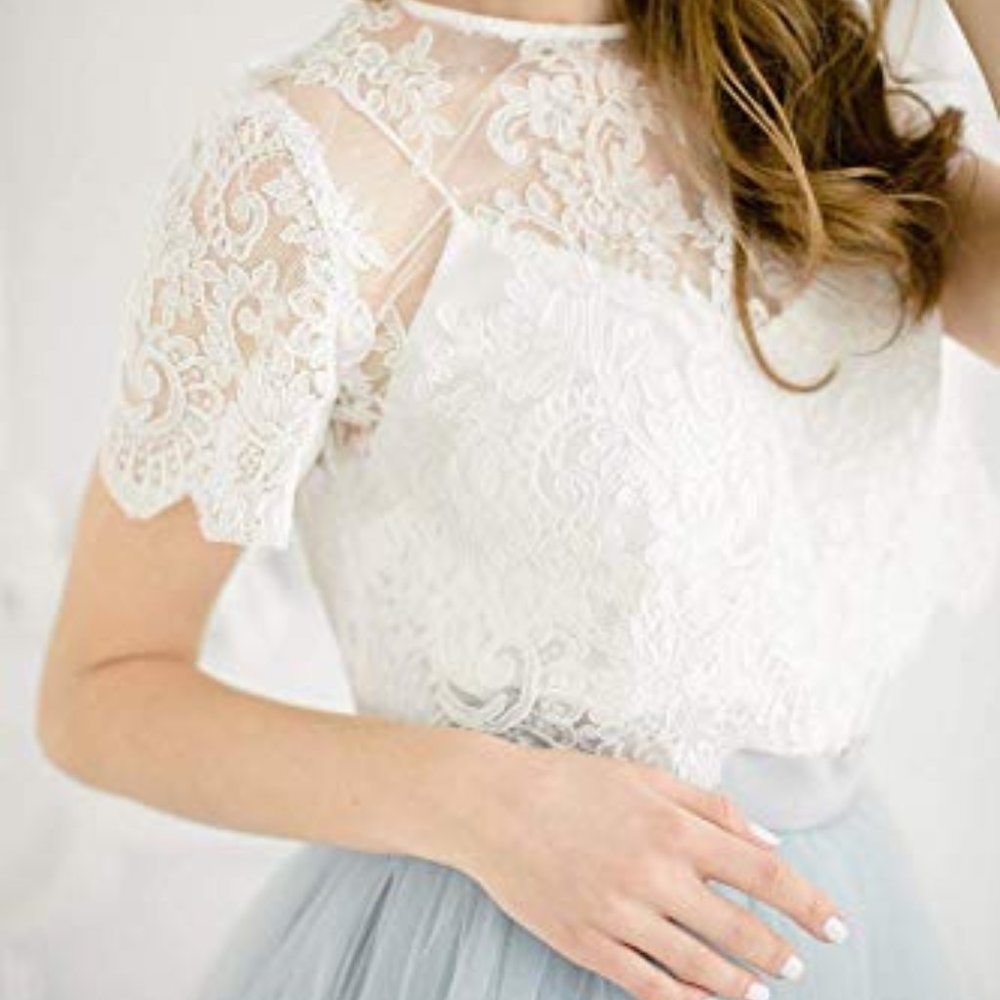 White sleeve